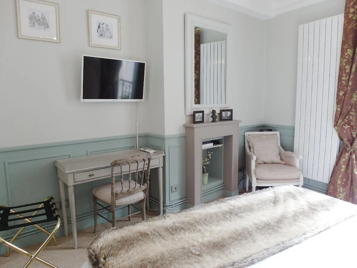 Chambre D Hote : Louvre Elegant Apt Suite Párizs Panzió