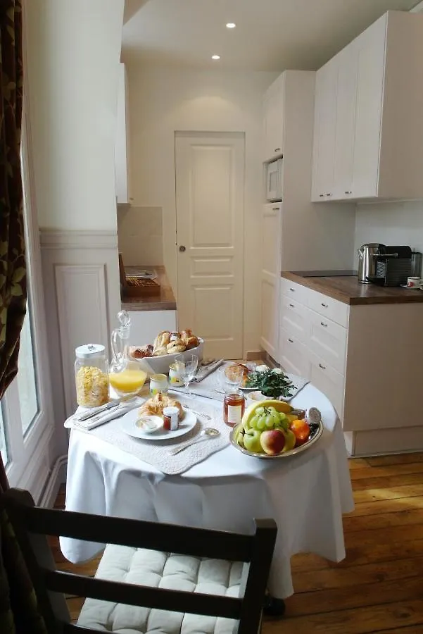Chambre D Hote : Louvre Elegant Apt Suite Párizs