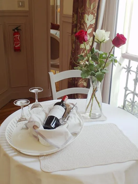 B&B Chambre D Hote : Louvre Elegant Apt Suite 파리