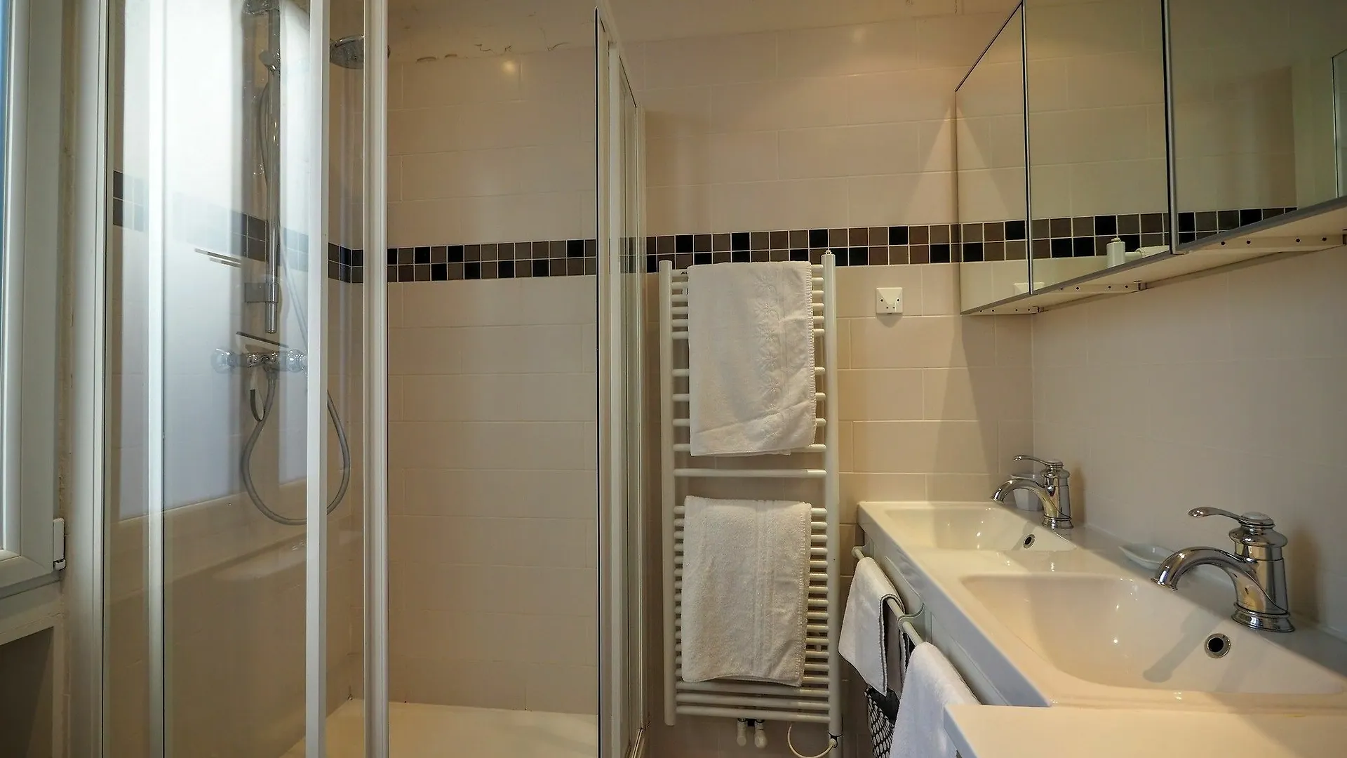 Chambre D Hote : Louvre Elegant Apt Suite 파리