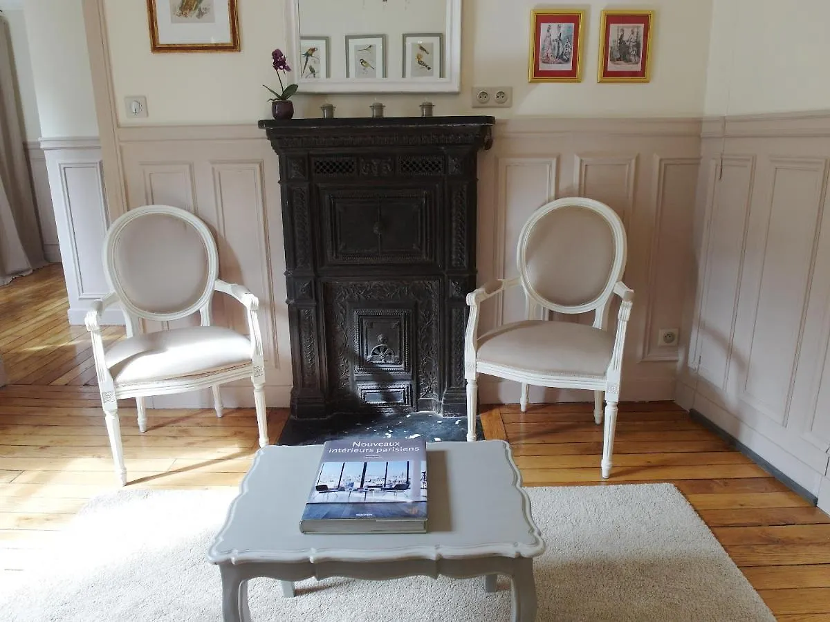 Chambre D Hote : Louvre Elegant Apt Suite 파리