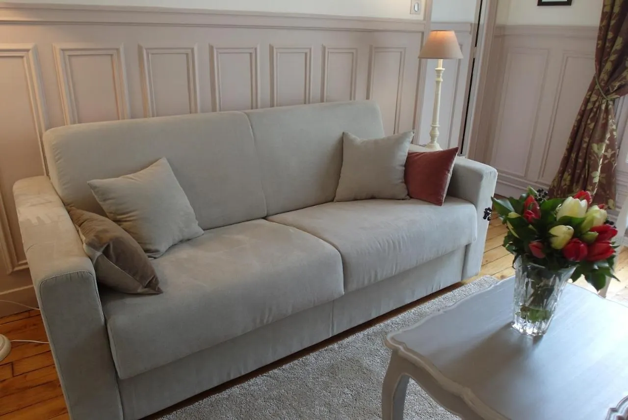 Chambre D Hote : Louvre Elegant Apt Suite 파리 프랑스