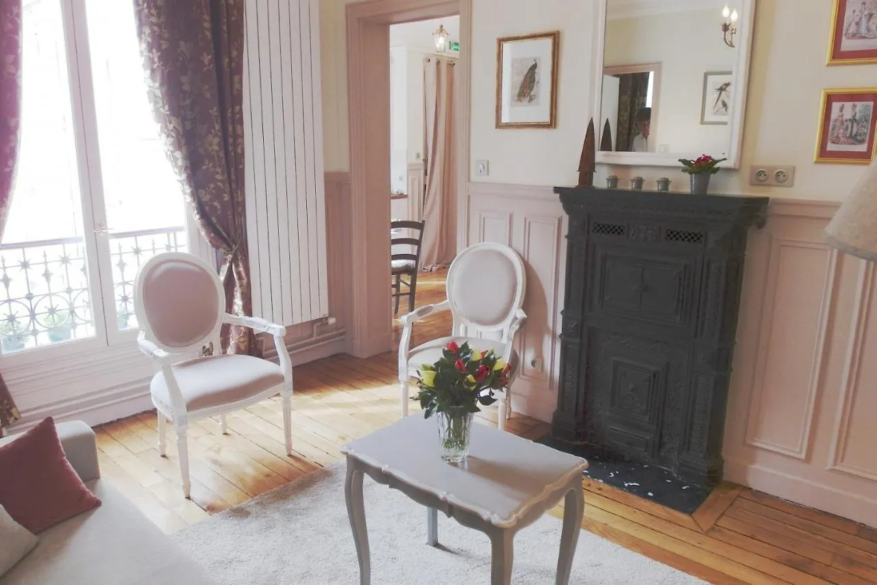 Chambre D Hote : Louvre Elegant Apt Suite 파리 3*,
